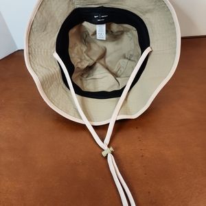 New Nike Boonie Bucket Hat Dri-Fit Adult Unisex Beige Khaki Size L/XL DM3329-243